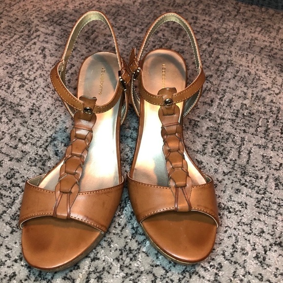 Liz Claiborne Brown Wedge Sandals Size 9.5 - Picture 1 of 10